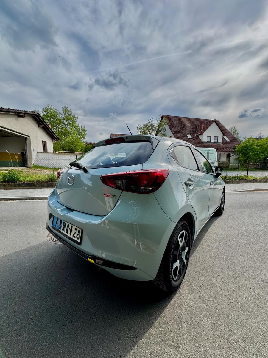 Mazda 2 e-SKYACTIV-G 90 M Center-Line NAV 1. Hand