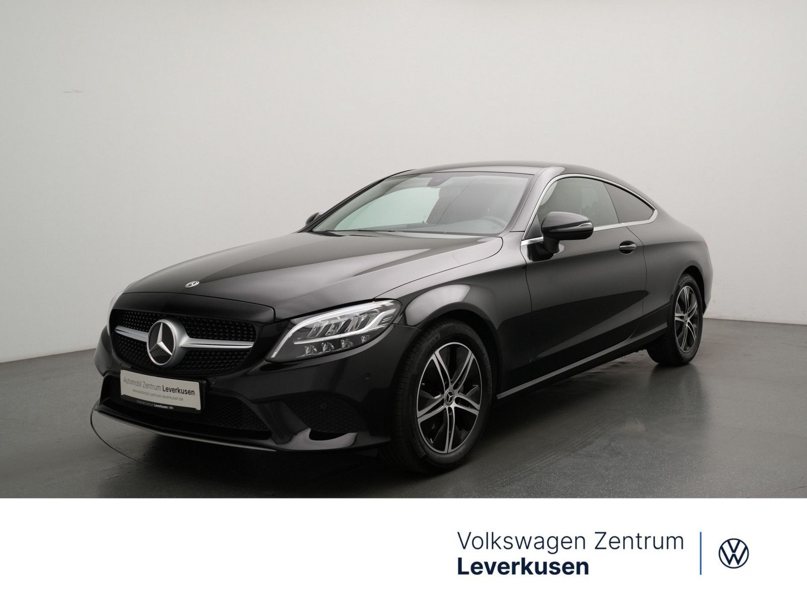 MERCEDES-BENZ C 180 CARPLAY NAVI STANDHZ KAM SHZ LED KLIMA PTS