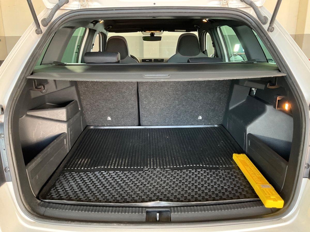 Skoda Fabia Combi Monte Carlo PANO CARPLAY ALU SHZ