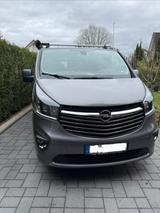 Opel Vivaro - Opel Vivaro Gebrauchtwagen in Hamburg