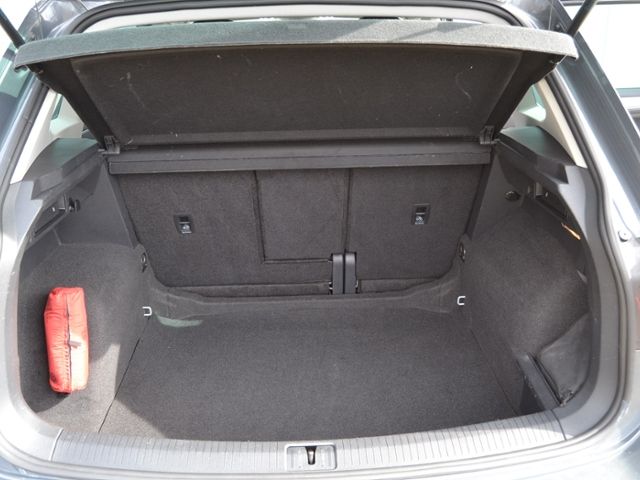 Tiguan 1.5 TSI Active AHK/LED/ACC/APP-CONNECT/PD