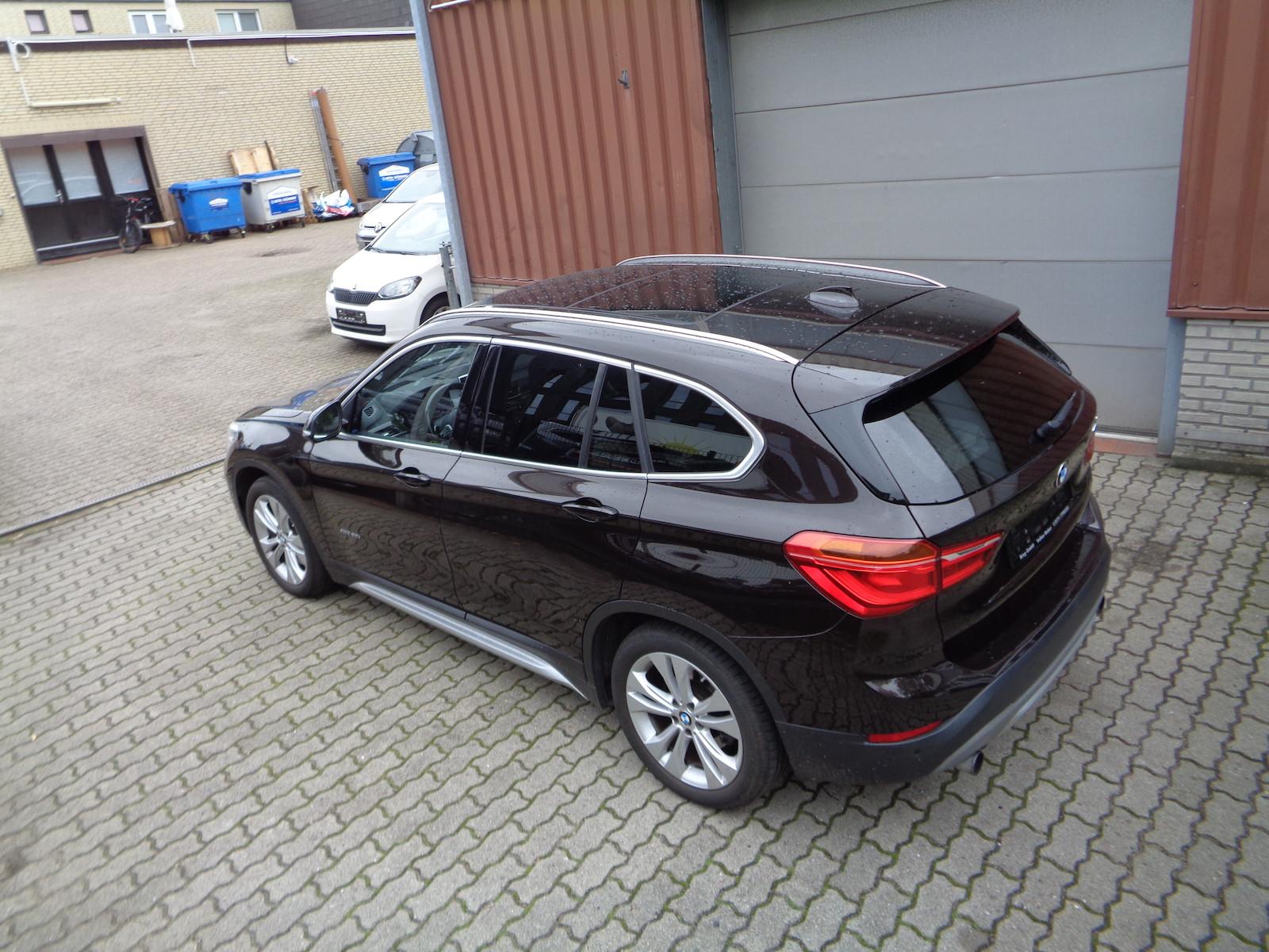 BMW X1 xDrive 20 i, Autom., Head-up, Panorama