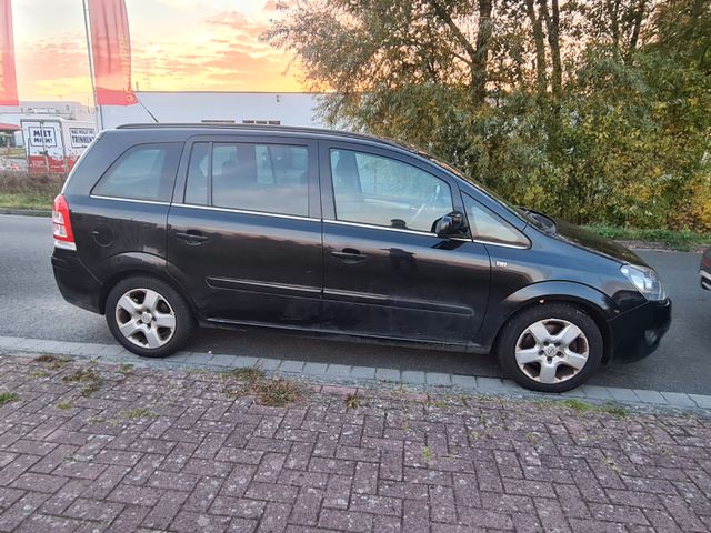 Opel Zafira B Innovation 7 Sitze