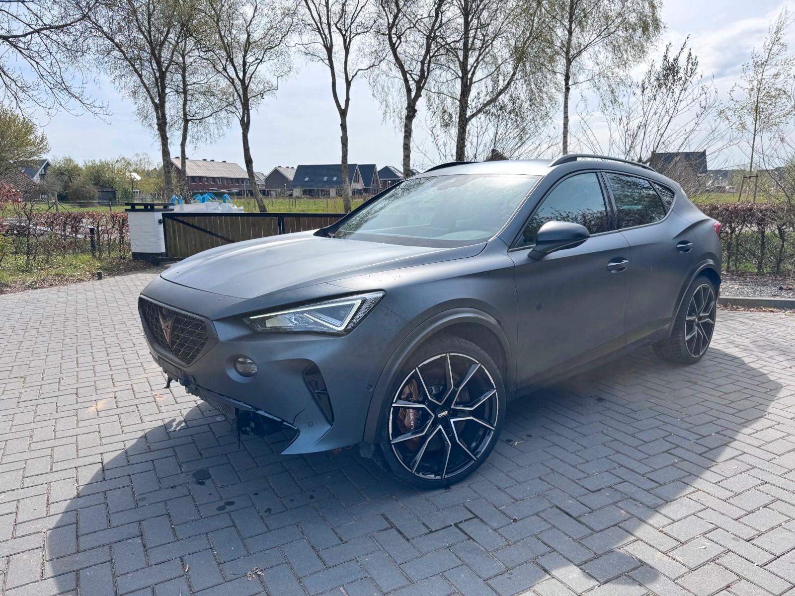 Cupra Formentor VZ5 4Drive 2.5TFSI 390ps  SchalenSitze