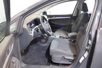 Volkswagen Golf VIII 2.0 TDI Life HUD+AID+KEY+ACC+KAM+LED