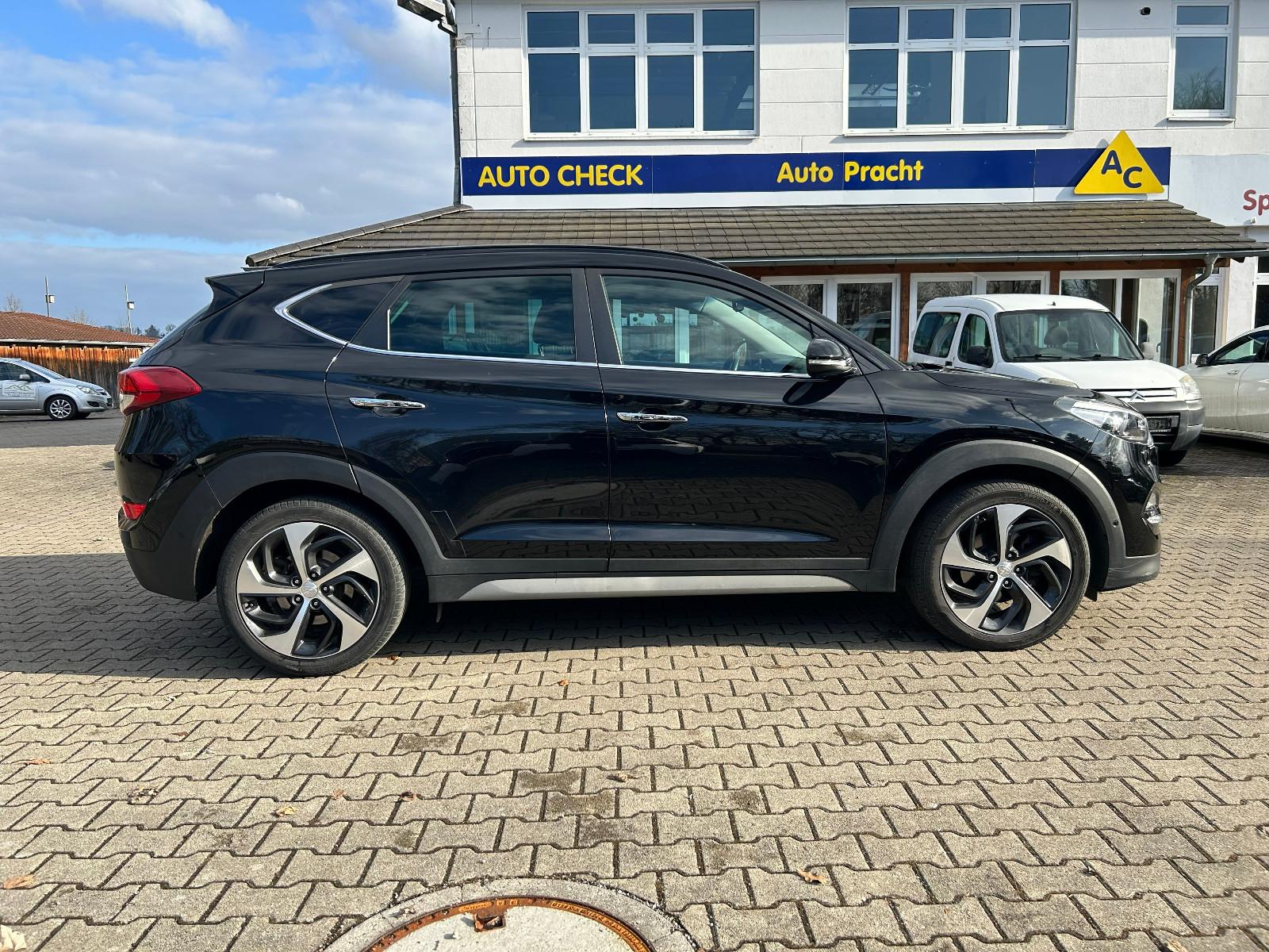 Hyundai Tucson Premium 4WD Panorama/Leder/8-fach