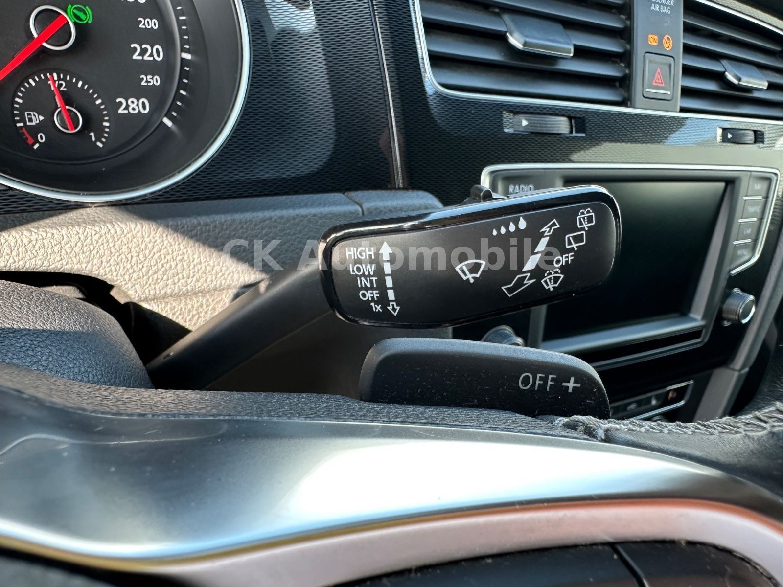 Fahrzeugabbildung Volkswagen Golf VII Lim. GTD BMT/DSG/Navi/Bi-Xenon/PDC