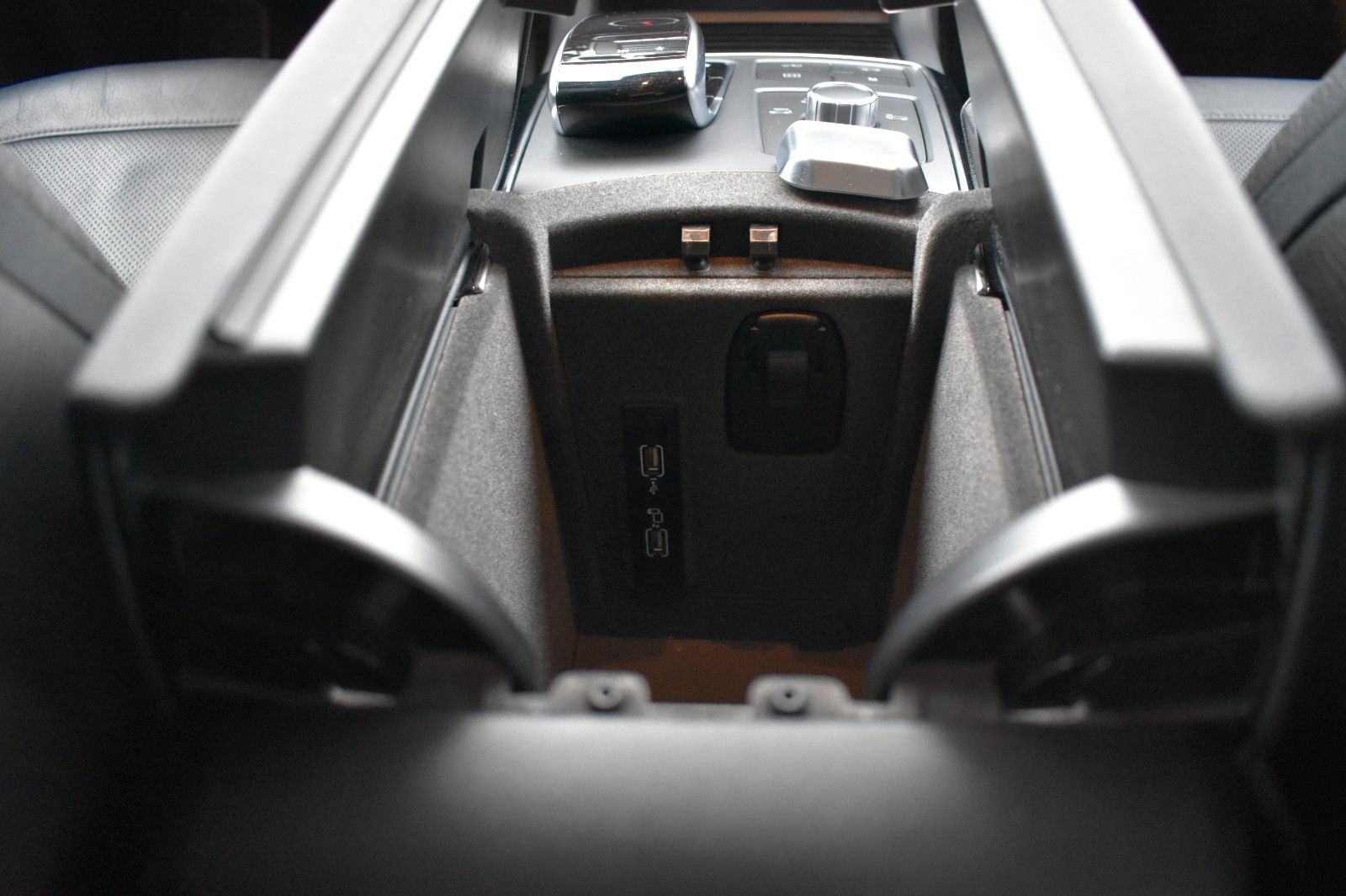 Fahrzeugabbildung Mercedes-Benz GLE 400 4Matic Distronic AHK 21* Keyless-go