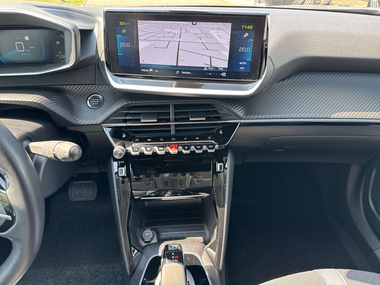 Fahrzeugabbildung Peugeot 2008 Allure Elektro 136 Navi CarPlay  SHZ DAB