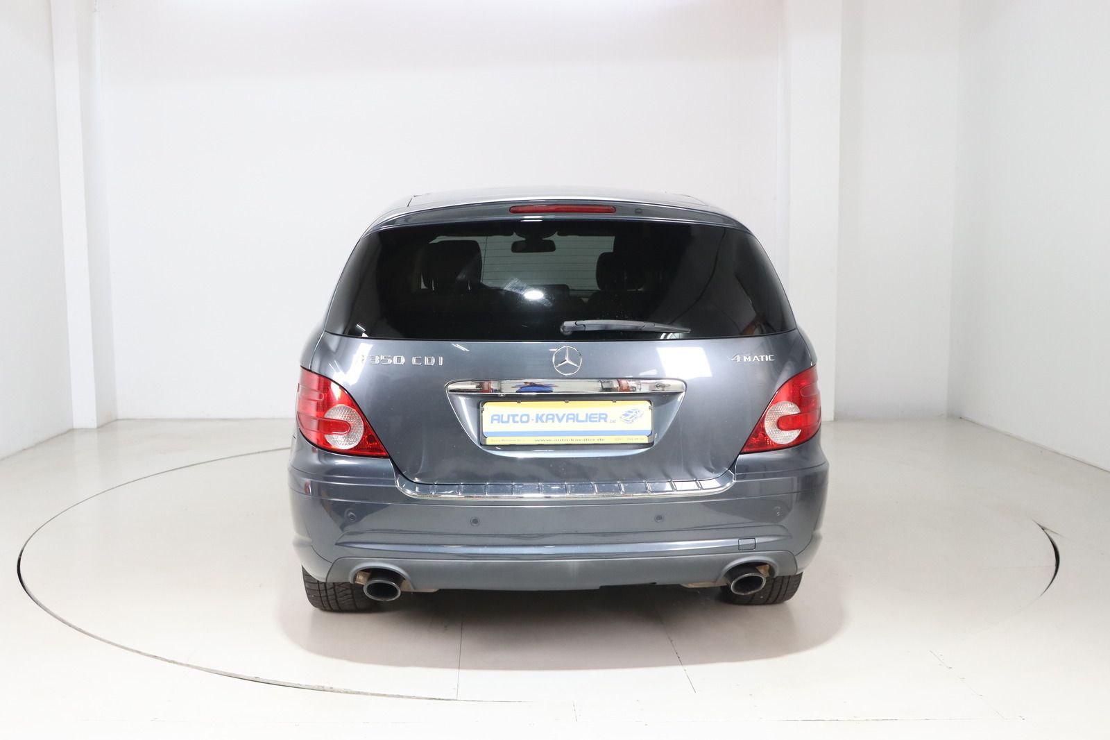 Fahrzeugabbildung Mercedes-Benz R 350 CDI 4MATIC lang * DIS * Pano * 7-Sitze