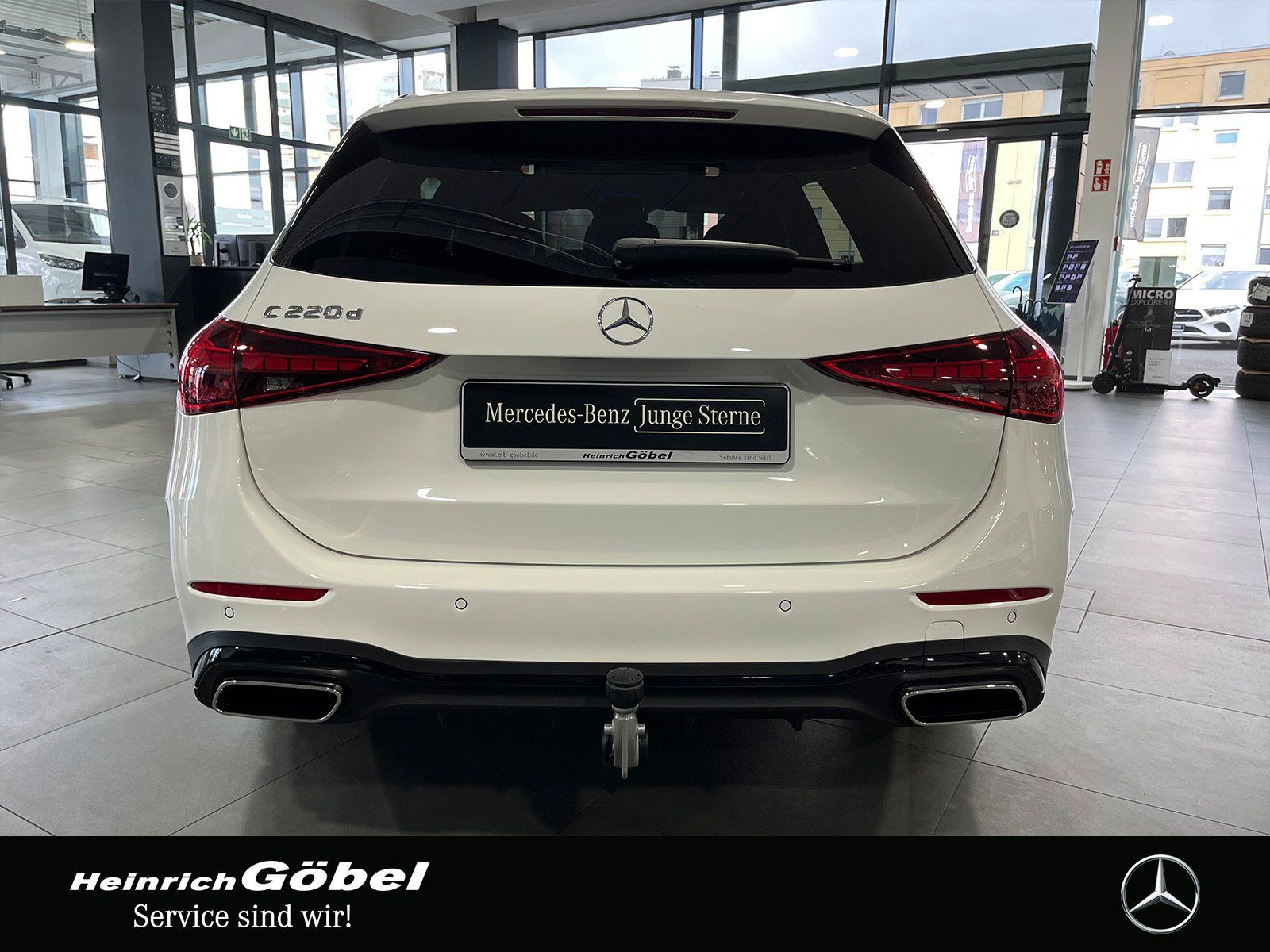 Fahrzeugabbildung Mercedes-Benz C 220 d T Edition AMG PANO+NIGHT.P+AHK+DIGITAL.L