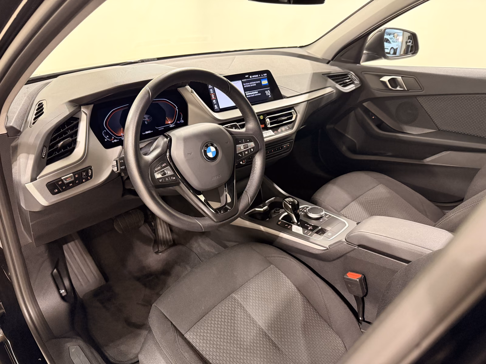 BMW 118 i Aut Navi LED RFK PA Sitzhzg Klimaaut, миниатюра 9