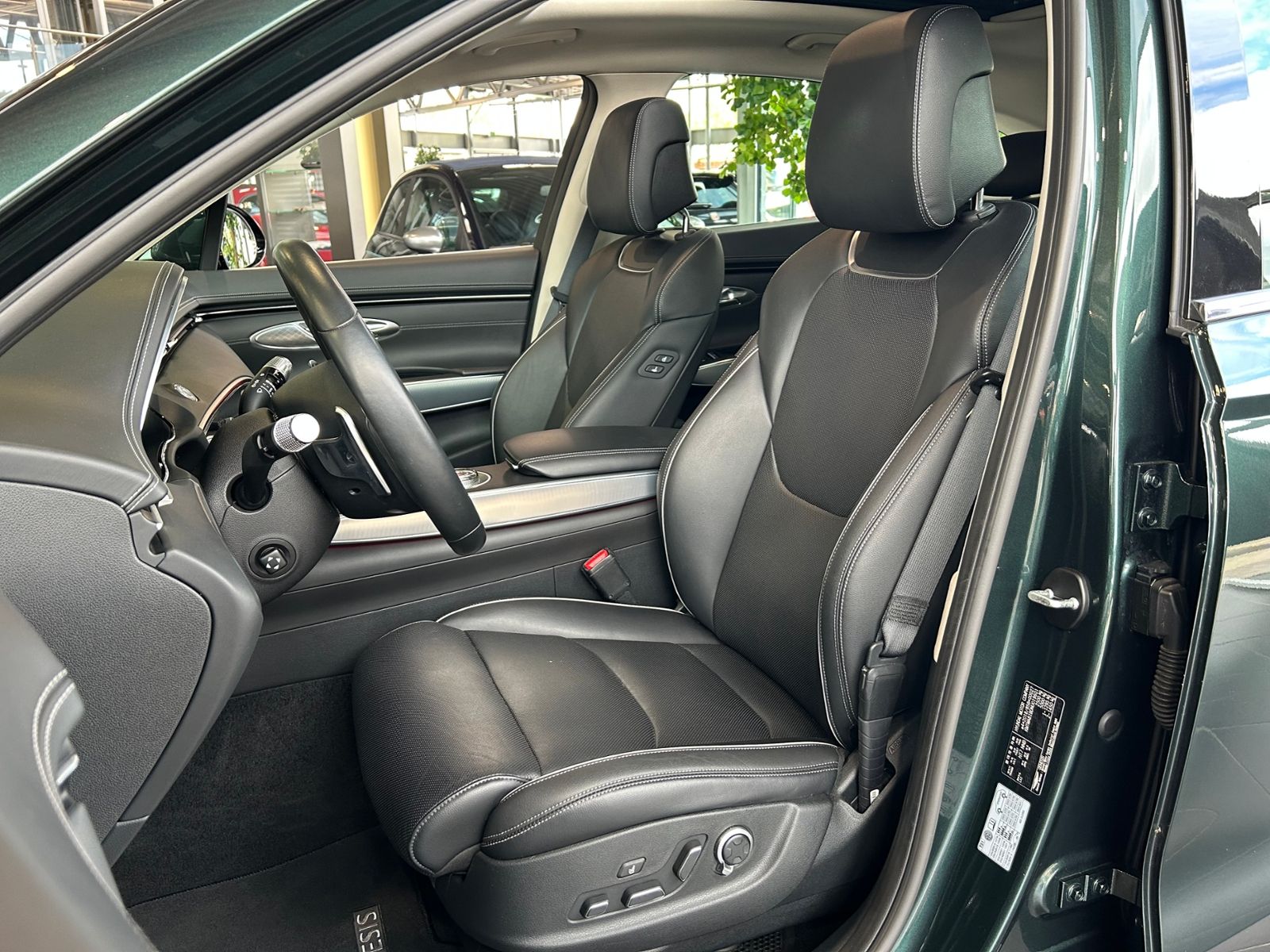 Fahrzeugabbildung Genesis GV70 Luxury KomfortP AWD PANO LEXICON