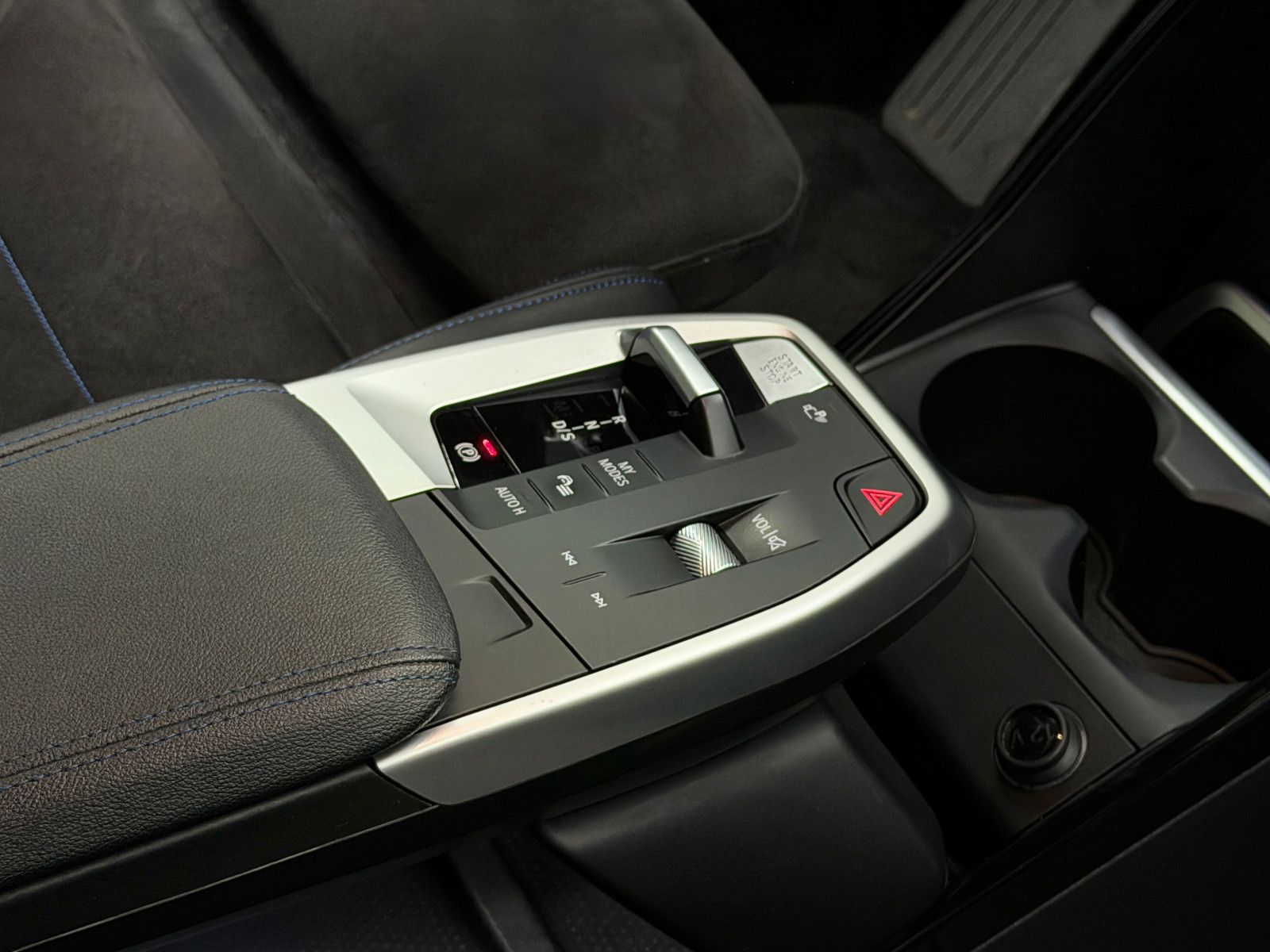 Fahrzeugabbildung BMW 225e Active Tourer xDrive MSport|HIFI|AHK|WIDES