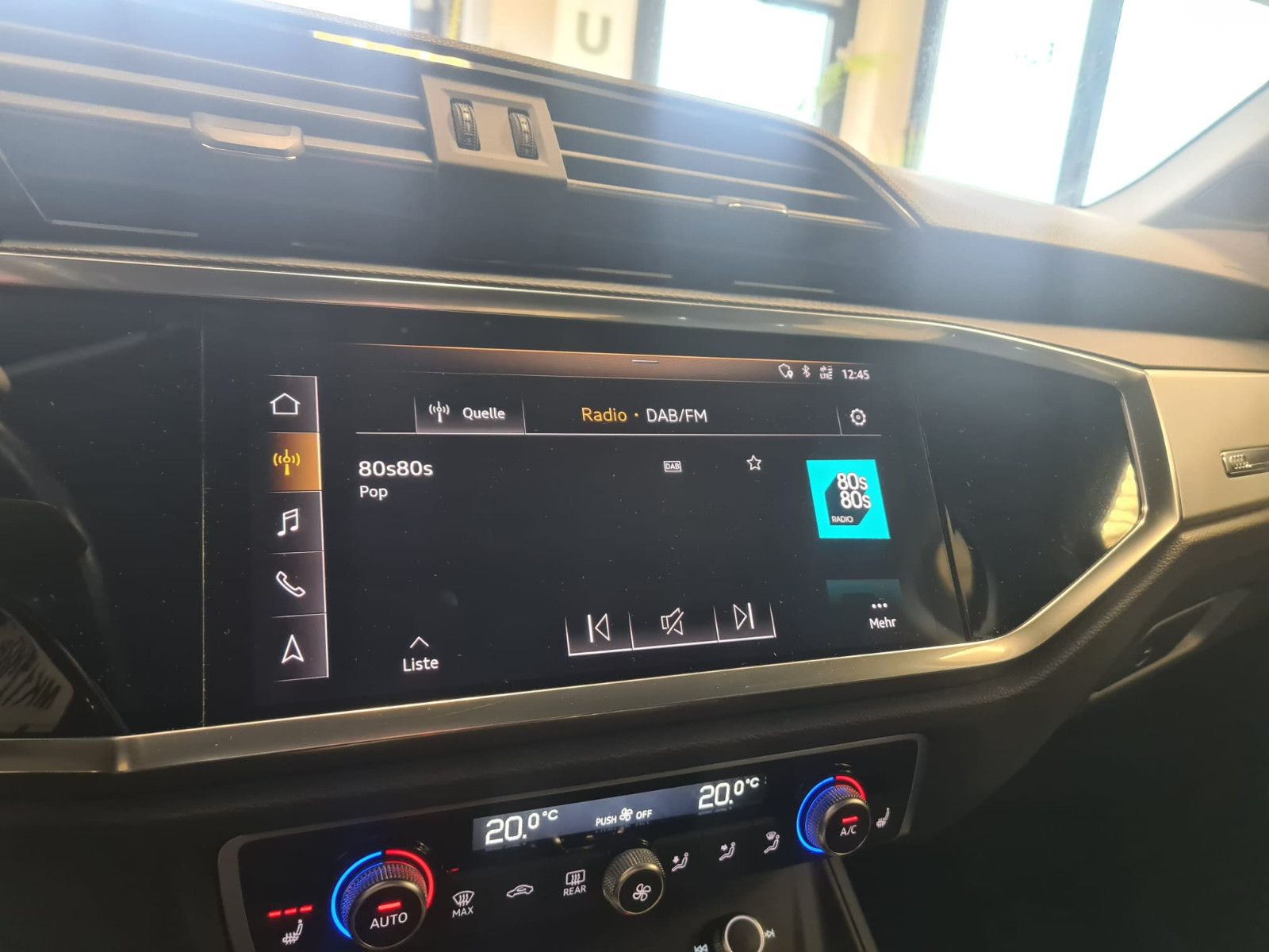 Fahrzeugabbildung Audi Q3 35 TFSI advanced / LED / AHK / KAMERA