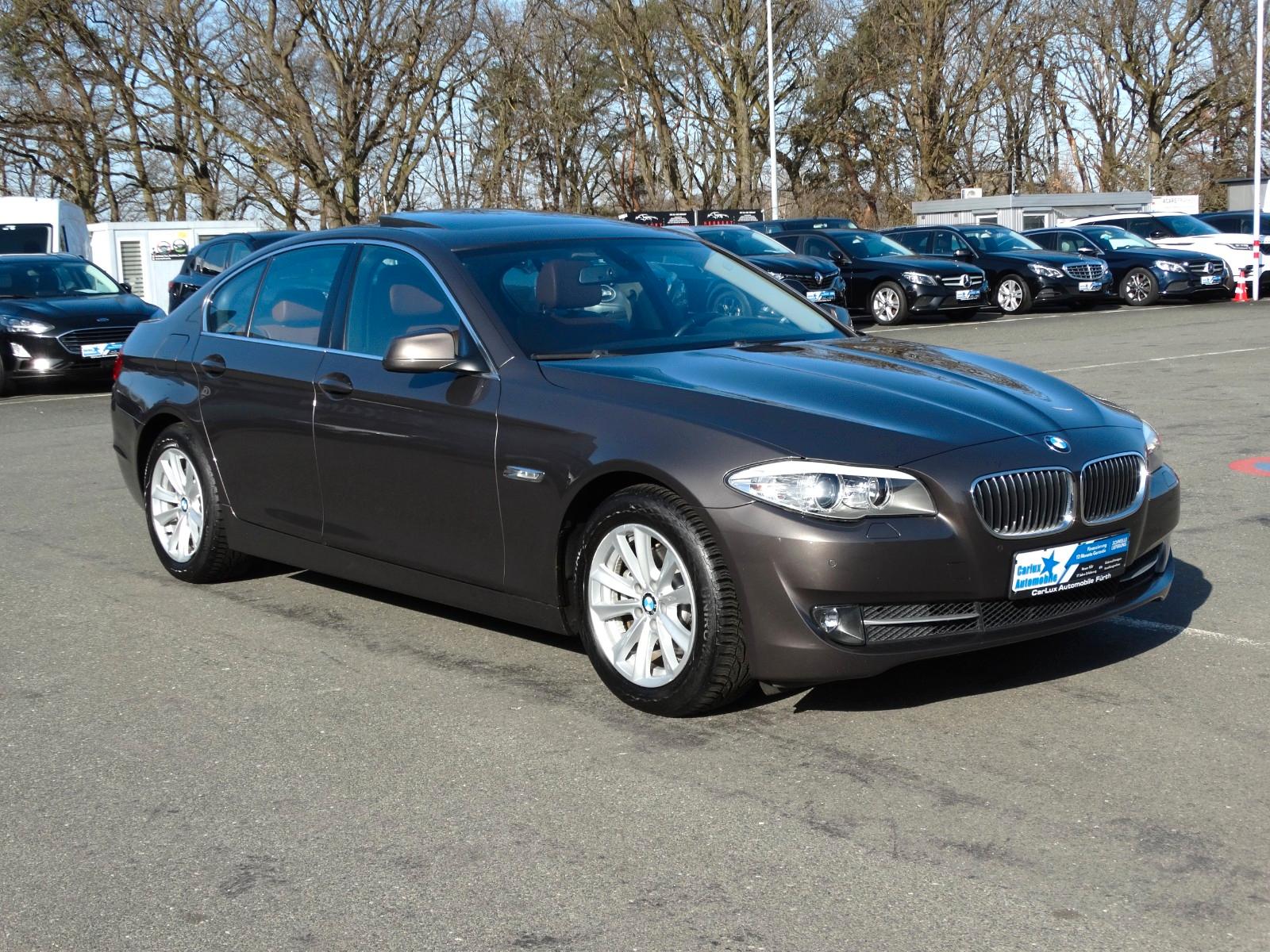BMW 520d-Aut.*Xenon*NaviGroß*Pano*SHZ*Leder*1Hand
