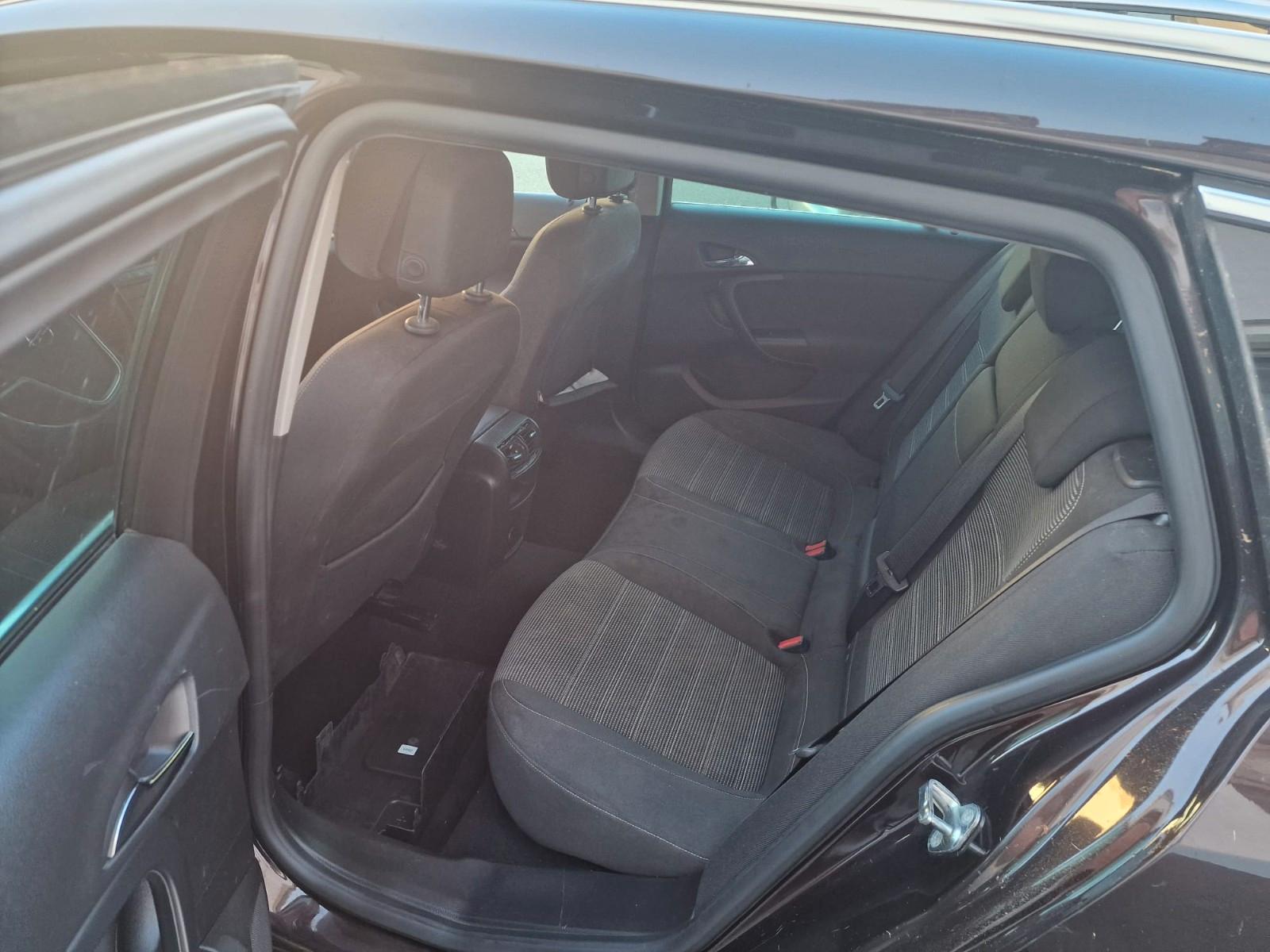 Opel Insignia 2013 — photo 12