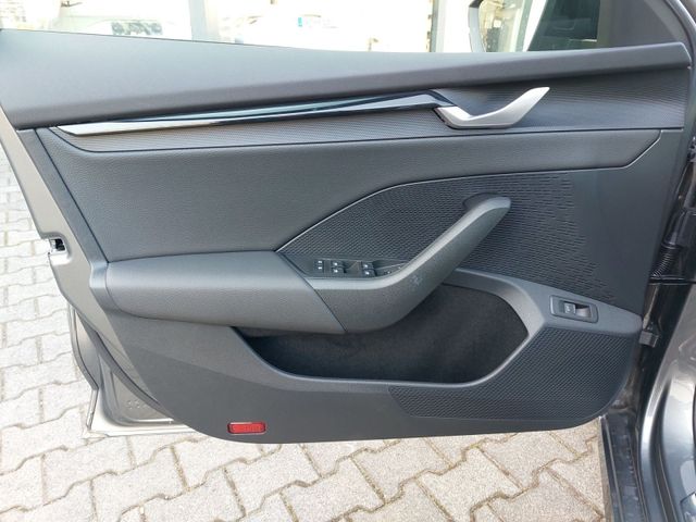 Octavia Limousine Sportline MATRIX-LED*HUD*KAM