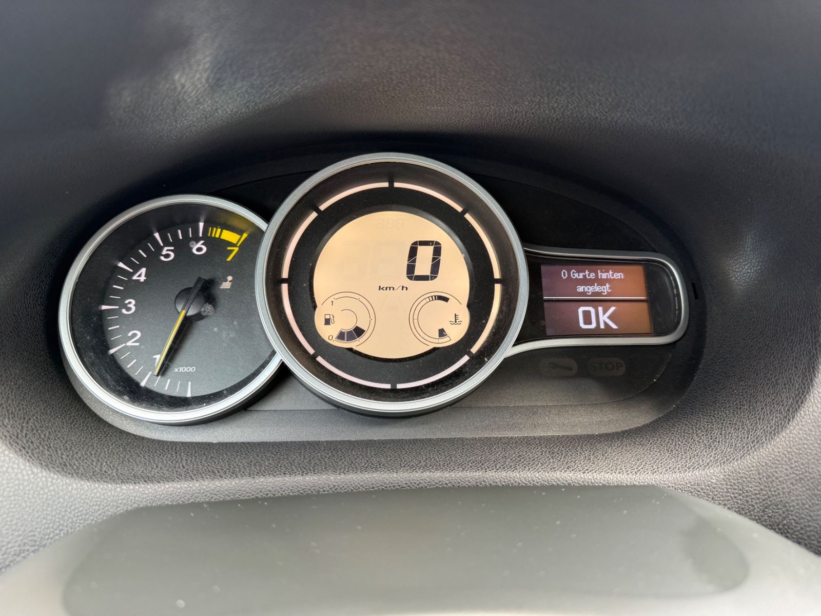 Megane III Lim. 5-trg.Tomtom Edition*NUR 76000KM