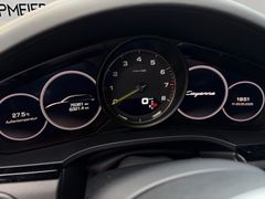 PORSCHE Cayenne 3.0L V6 E-Hybrid Super Ausstattung