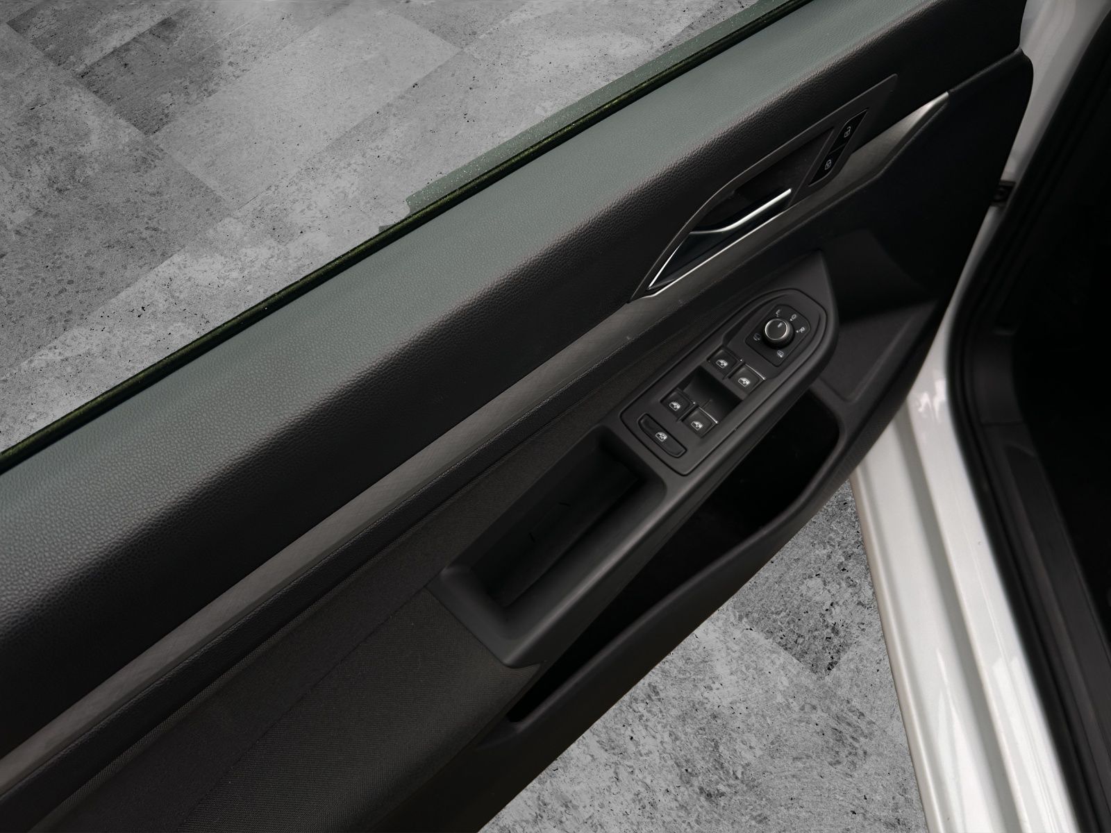 Fahrzeugabbildung Volkswagen Golf VIII Variant Business TDI DSG LED ACC SHZ P