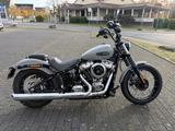 Harley-Davidson FXBB Softail Street Bob 117 inkl. Rastenanlage - HARLEY-DAVIDSON NEU