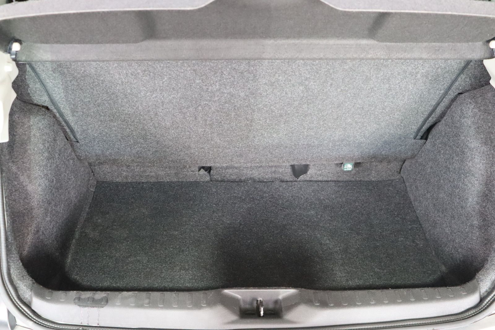 Fahrzeugabbildung Nissan Micra 1.2 * HU/AU bis 11.2026 * Klima