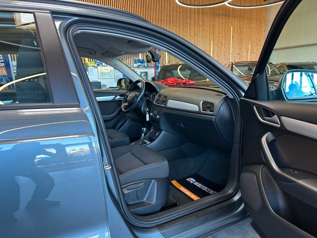 Audi Q3 *Bi-XENON*SITZHZ*PDC*1.AND*TEMPOMAT*
