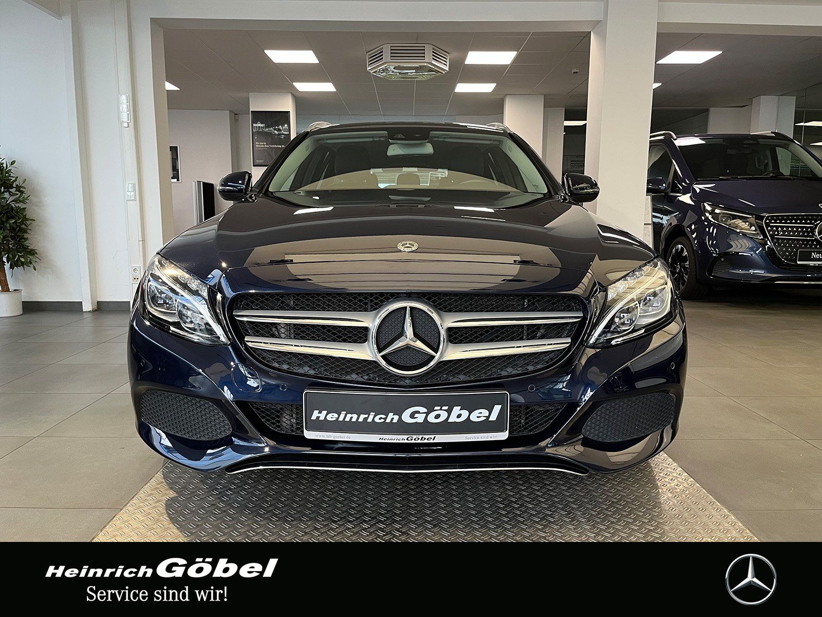 Fahrzeugabbildung Mercedes-Benz C 300 T  AVANTGARDE+NAVI+LED-ILS+TOTWINKEL+RÜ.KA