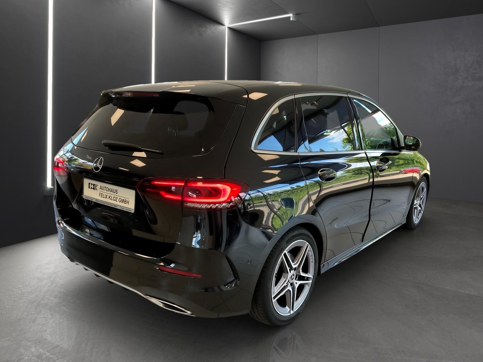 Fahrzeugabbildung Mercedes-Benz B 200 AMG*Kamera*LED*Easy-Pack*MBUX*PDC*Tempomat