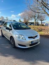 Toyota Ich verkaufe einen Toyota Auris 1.4 Diesel... - Toyota Auris Gebrauchtwagen in Köln