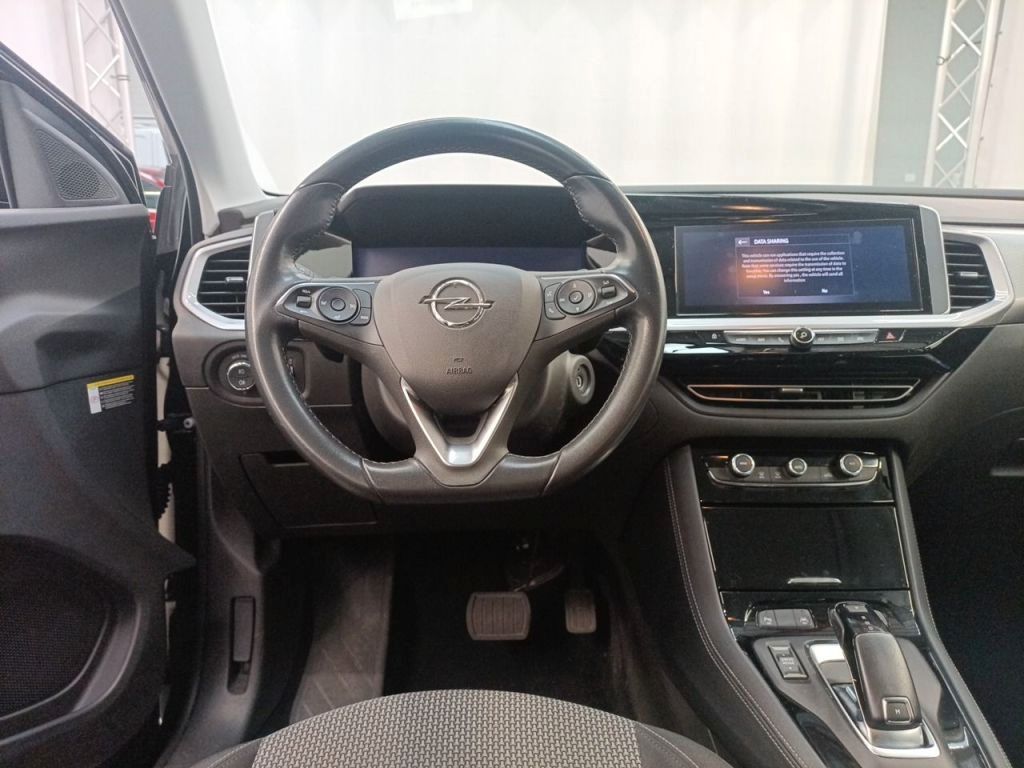 Fahrzeugabbildung Opel Grandland X 1.5D EDITION LED/NAVI/PDC/R´CAM