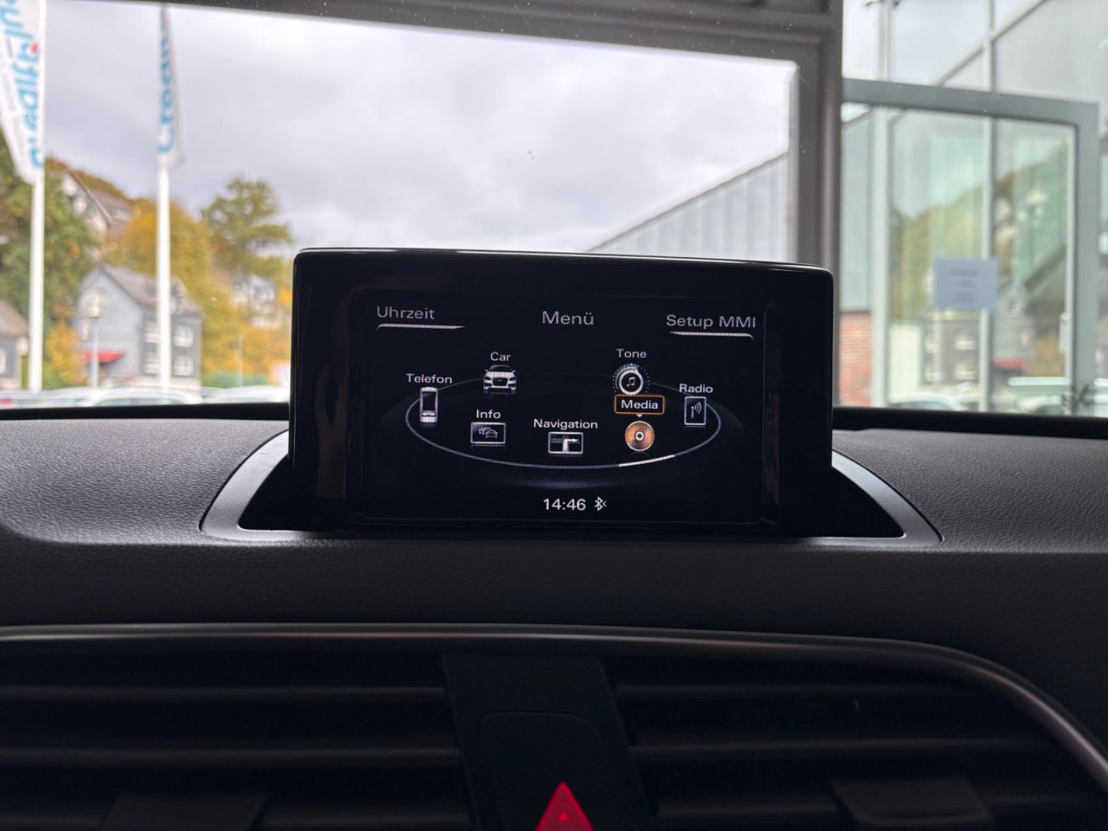 Fahrzeugabbildung Audi Q3 1.4 TFSI * PANORAMADACH*NAVI* 1.HAND *