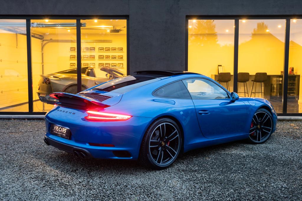 Porsche 991