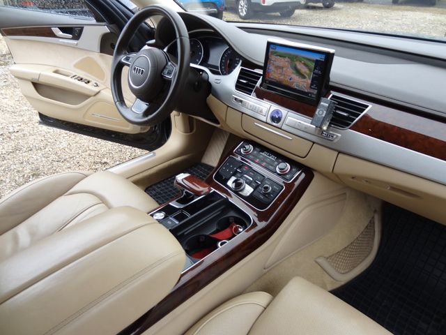 Fahrzeugabbildung Audi A8 4.2 TDI quattro Lang/Leder/Navi/GSD/Kam/