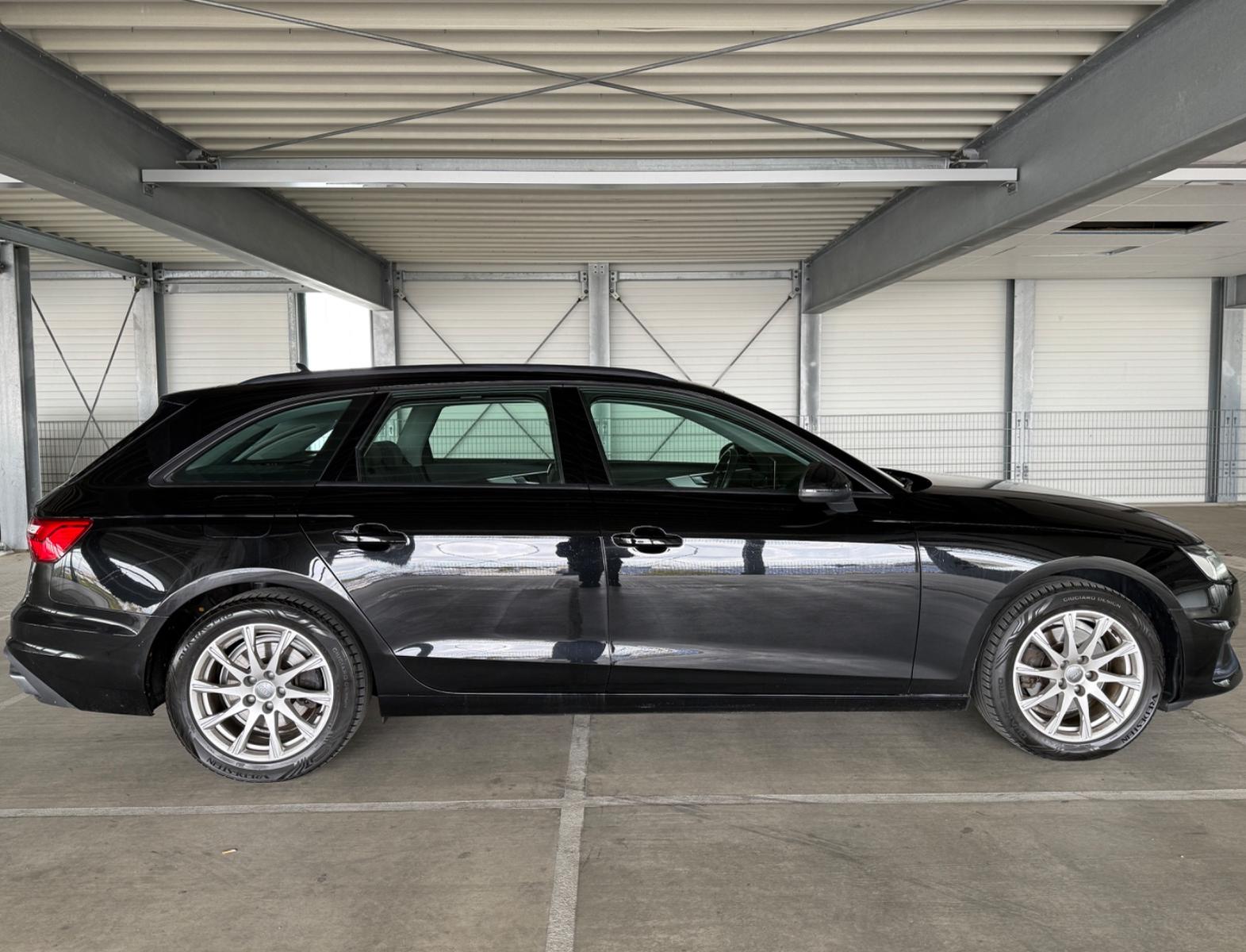 Audi A4 AUT ACC AHK RKAM NAVI Massage SH CarPlay USB