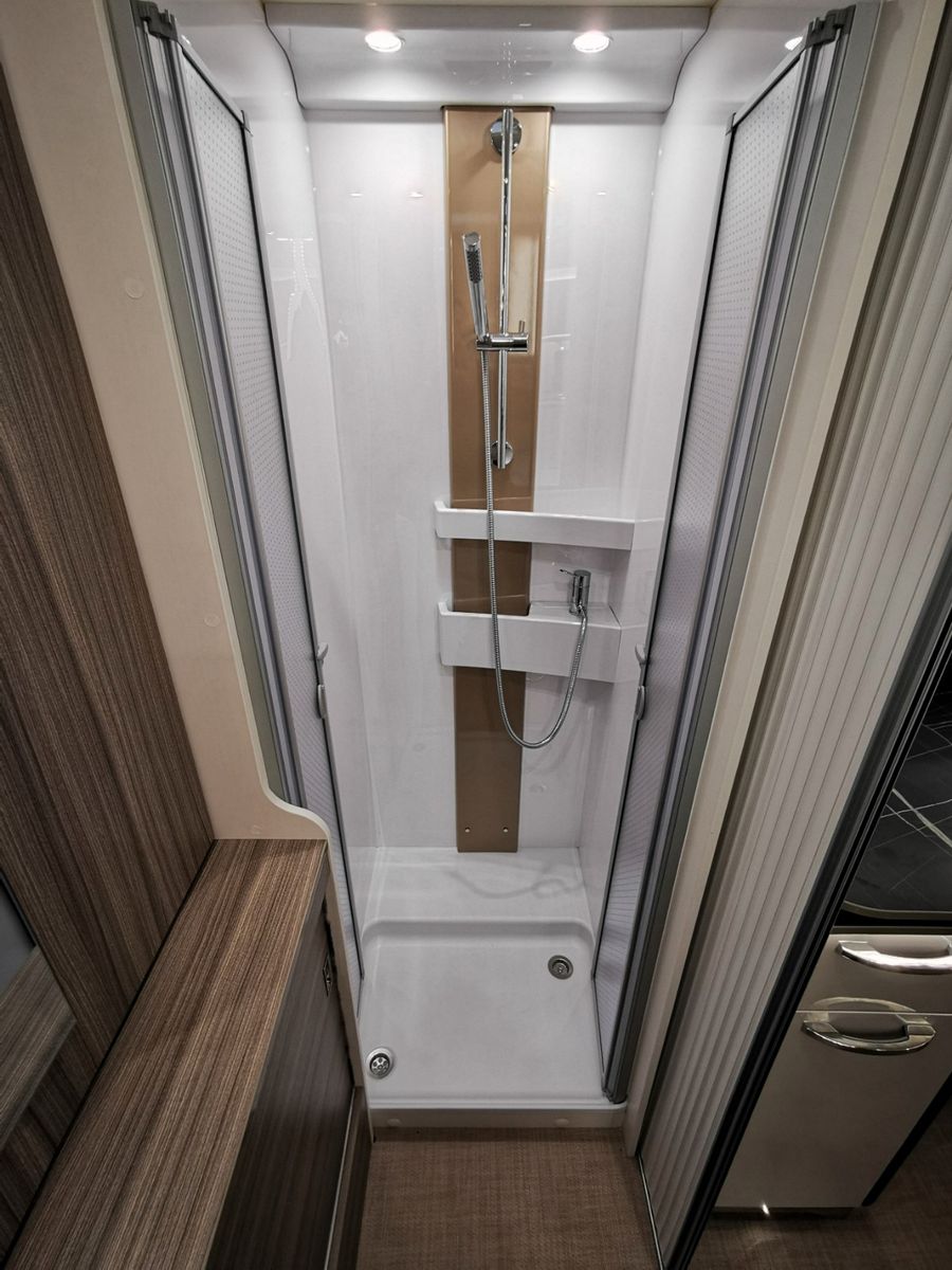 Fahrzeugabbildung Bürstner Lyseo Gallery TD 689 G SIE SPAREN  € 41.729!