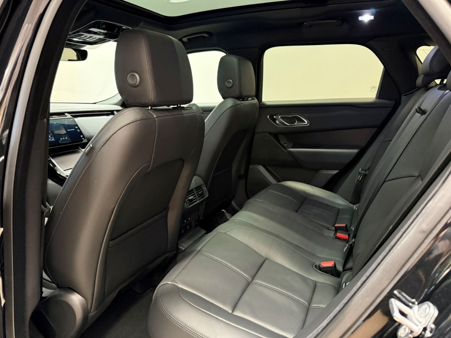 Land Rover Range Rover Velar - Bild 15