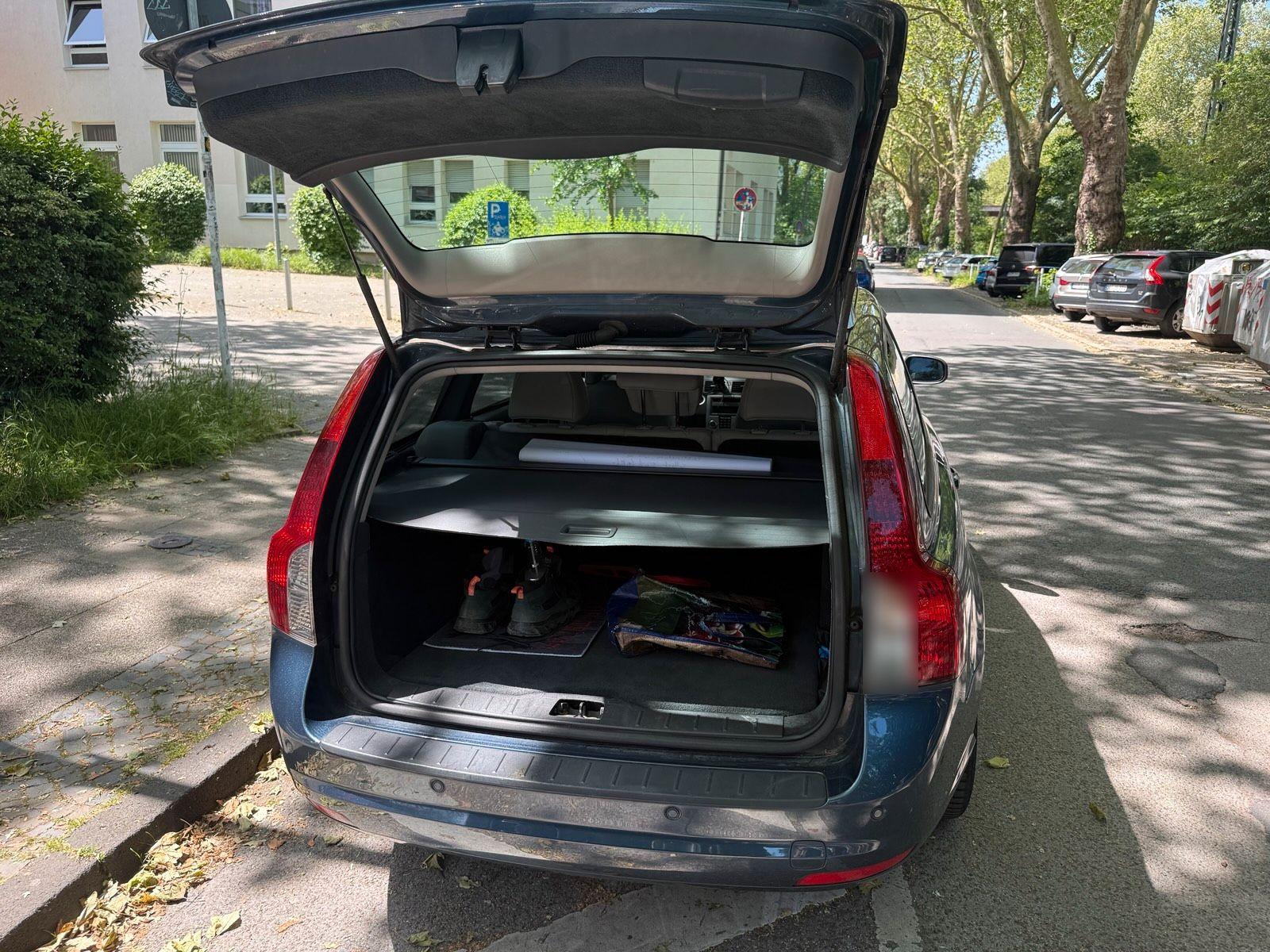 Volvo V50 2008 — engine 131 HP (96kW)