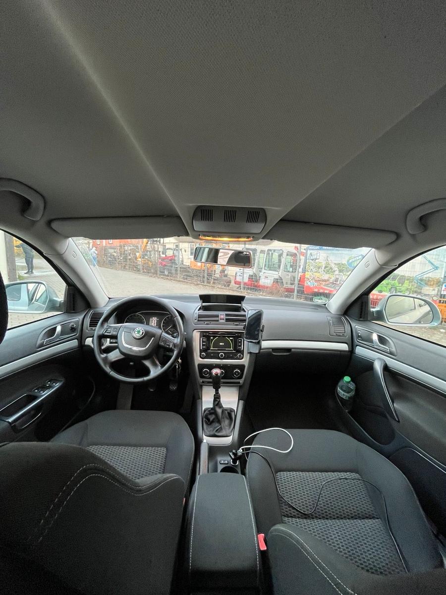 Skoda Octavia 2013 — photo 9