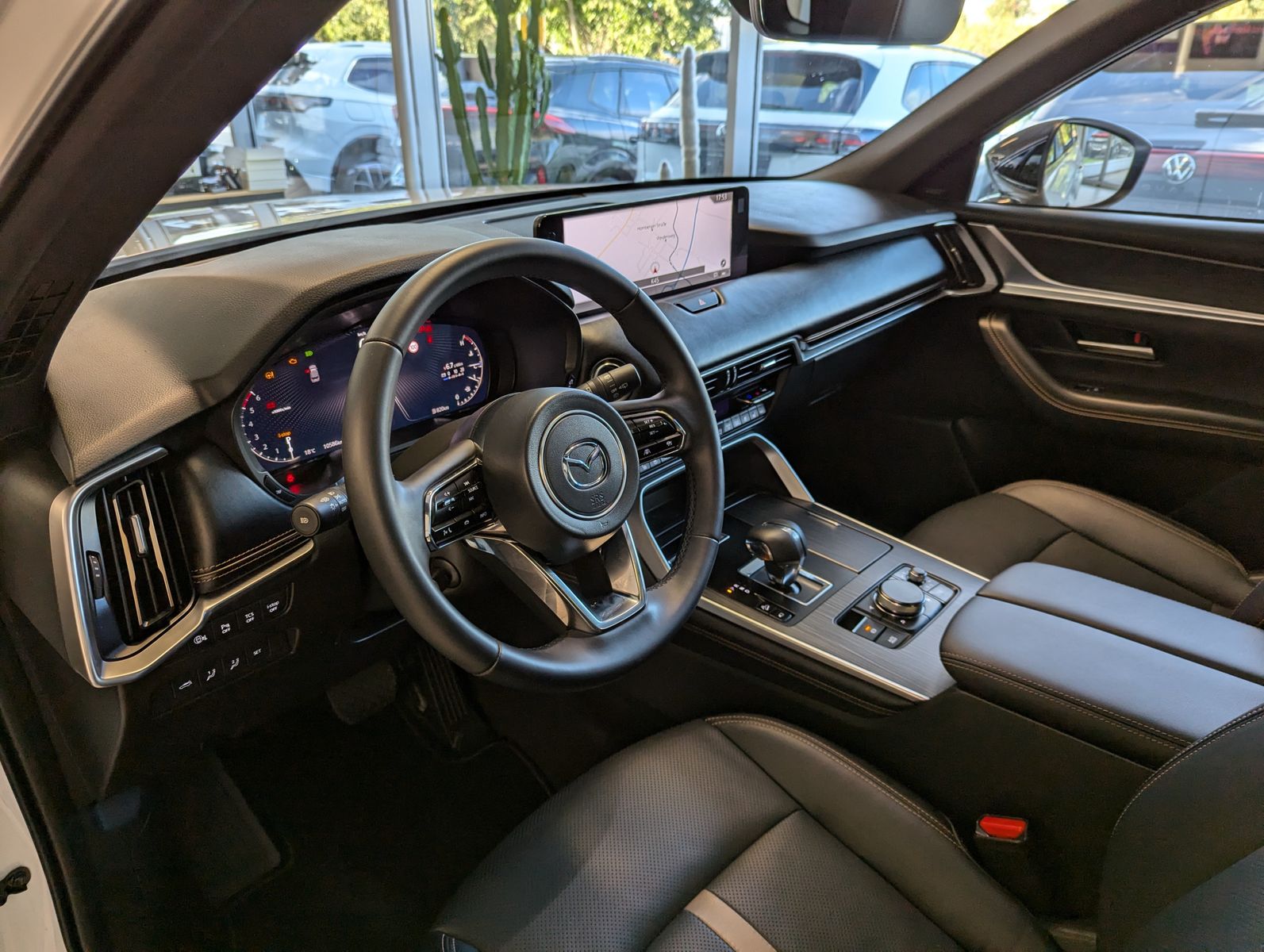MAZDA CX-80 3.3L E-SKYACTIV D 254 HOMURA+ 7-Sitze Pano - Image 26
