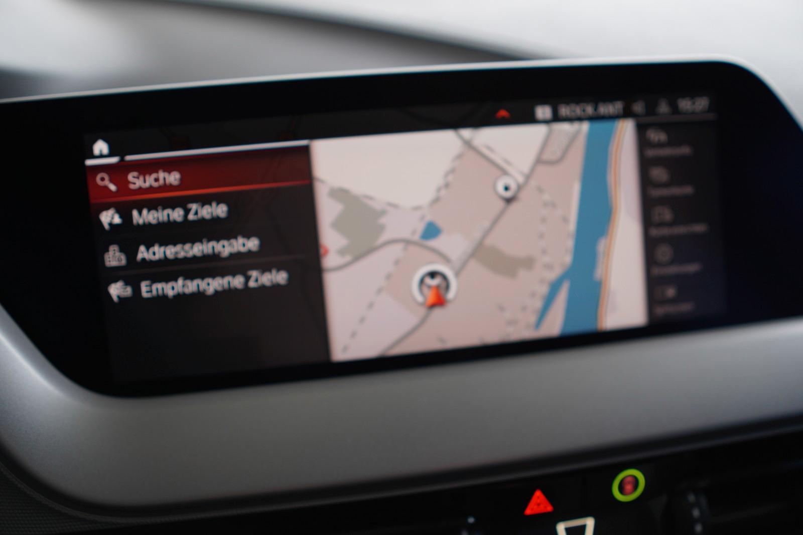 BMW 118 i Advantage*BT*NAVI*PDC*CARPLAY*, миниатюра 18