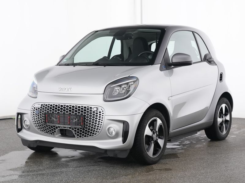 Fahrzeugabbildung Smart EQ PASSION*WINTER-PAKET*GJR*22KW*LED*KAMERA