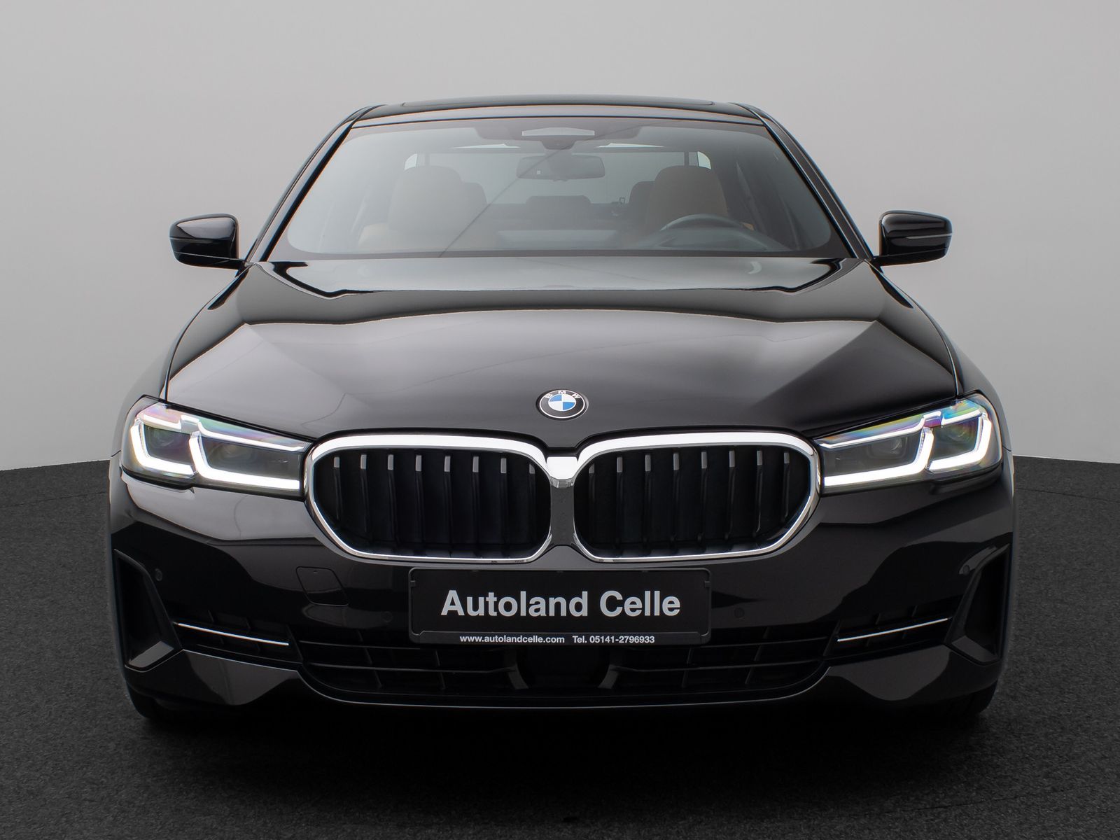 Fahrzeugabbildung BMW 540d xD Kamera Glasdach Laser HUD DAB H/K AHK