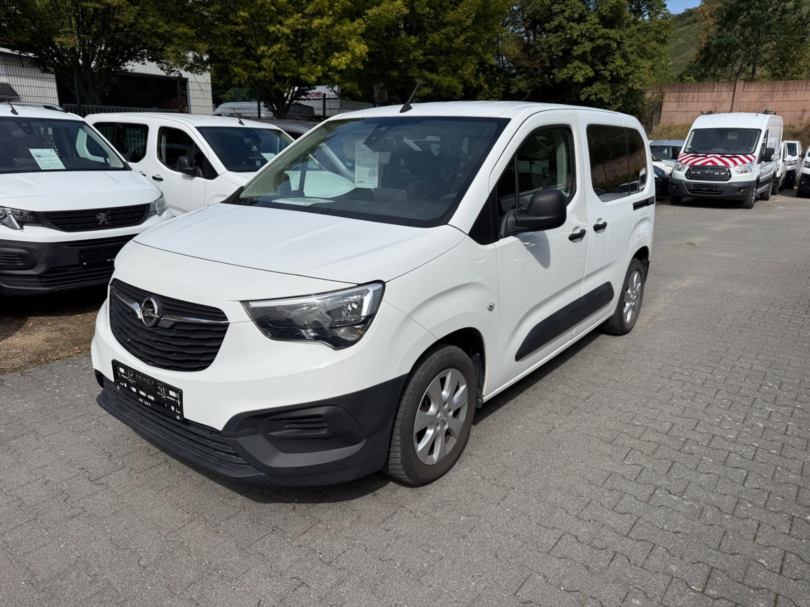 Opel Combo Life 1.2T Selection Hu/Insp Neu