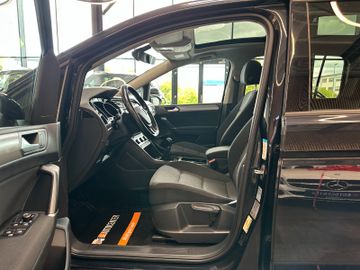 MYAUTOCENTER – Gebraucht- und Jahreswagen mit Werkstattservice in Pfaffenhofen Volkswagen Touran Comfortline BMTStart-Stopp *Pano*AHK*