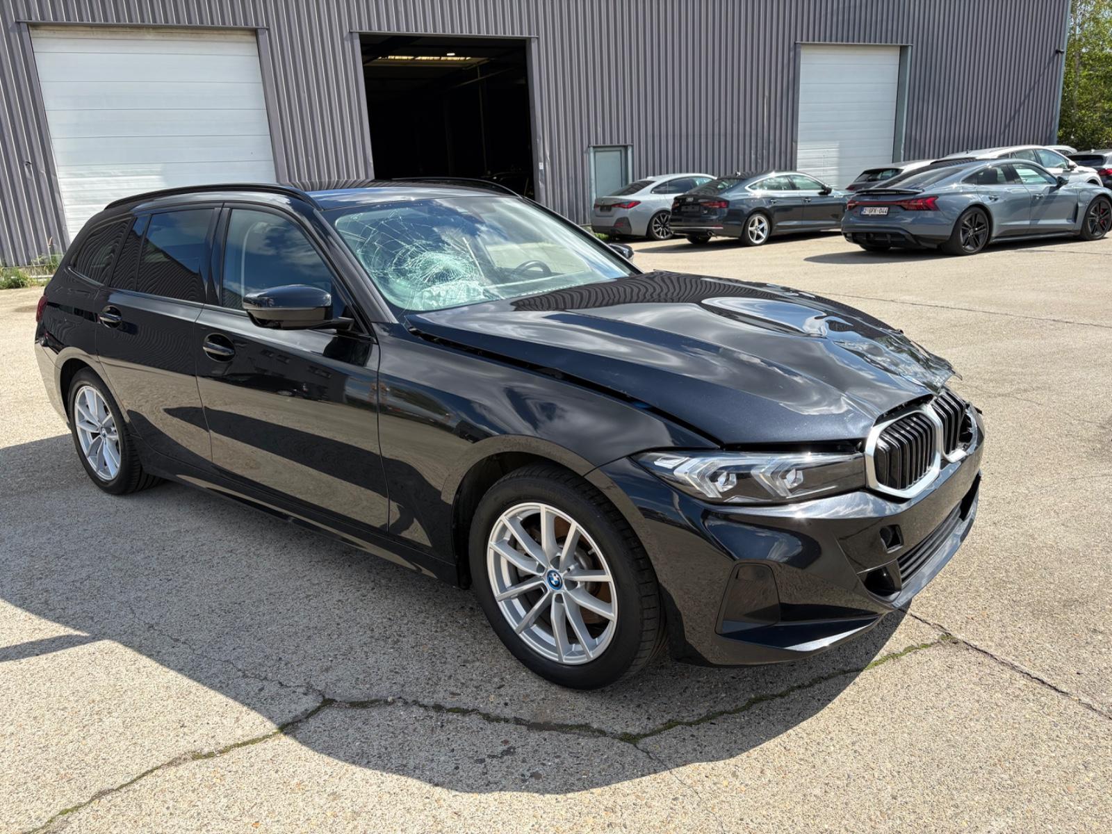 BMW 320e KOMBI FACELIFT 204 PS / PLUG-IN-HYBRID / 32