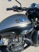 Triumph Bonneville T120 mit Jekyll & Hyde Auspuffanlage - Angebote entsprechen deinen Suchkriterien