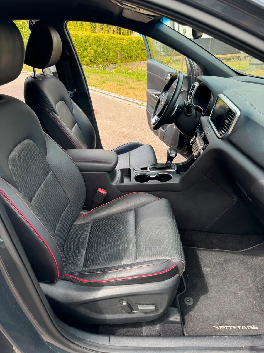 Fahrzeugabbildung Kia Sportage 1.6 T-GDI DCT 4WD GT line