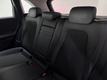 Mercedes B 200 - 12